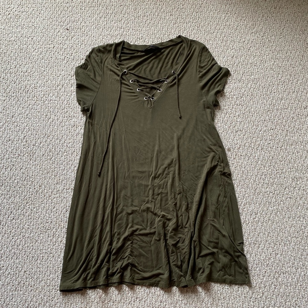 Lulu’s olive t-shirt dress